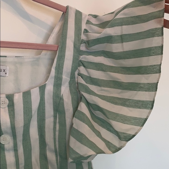 2 for $20. Linen Lix crop top - Picture 3 of 3